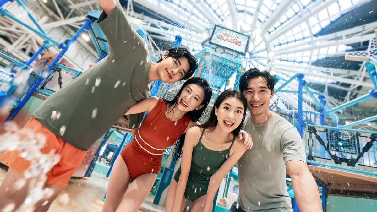 新濠影滙水上樂園 - 迷失黑洞 時空競賽