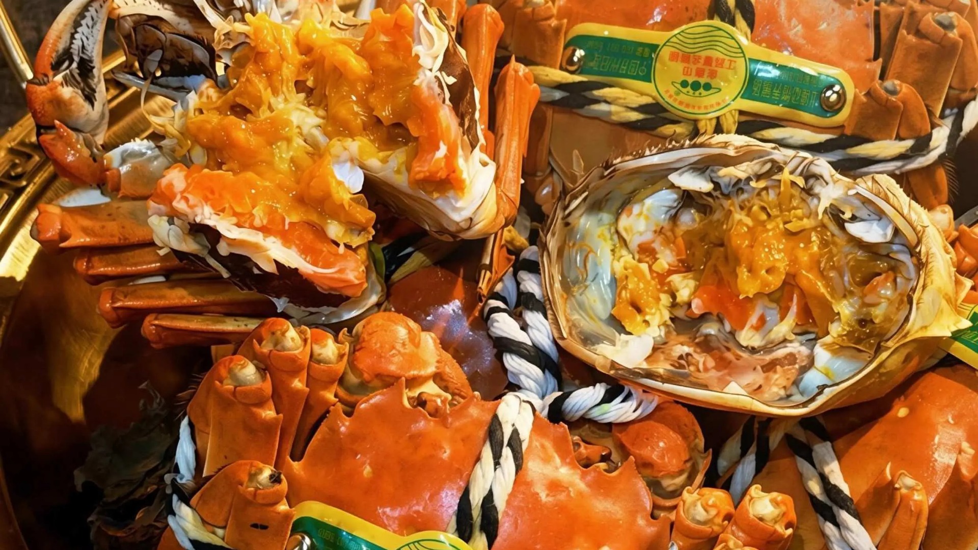 上海新大眾大閘蟹專門店官方宣傳圖 — 90 分鐘任食陽澄湖大閘蟹及蟹粉菜式 (KKday 官方圖片)